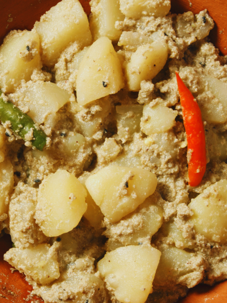 Aloo Posto Recipe (Potatoes and Poppy Seeds)